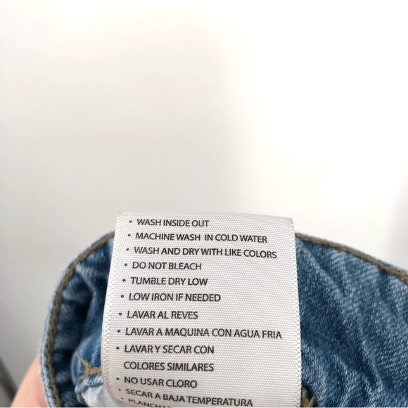 KANCAN Sarah High Rise Fray Hem Mom Shorts 15 / 31 Light Blue Denim Cut Off Rips - Picture 10 of 10